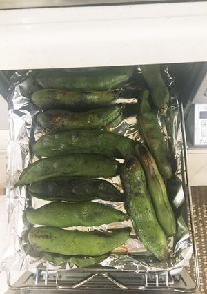 魚焼きグリルでさやごと焼きそら豆-レシピのメイン写真