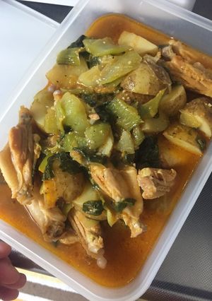 鳥手羽中とじゃがいものカムジャタン-レシピのメイン写真
