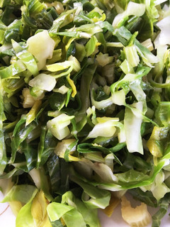 セロリの葉の湯通しサラダ-レシピのメイン写真