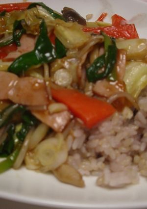 焼きそばソースで☆野菜炒め丼-レシピのメイン写真