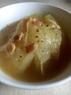 玉ねぎ丸ごとスープ-レシピのメイン写真
