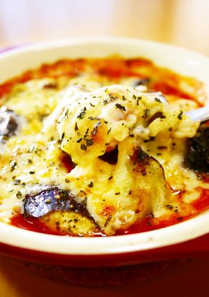鶏もも肉となす★トマト缶チーズ焼き-レシピのメイン写真