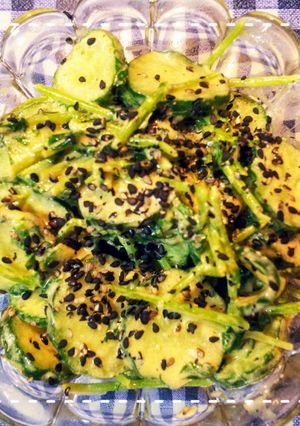 混ぜるだけ！胡瓜と豆苗のオーロラサラダ-レシピのメイン写真
