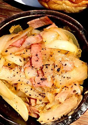 たまねぎ&ベーコン炒め【超簡単もう1品】-レシピのメイン写真
