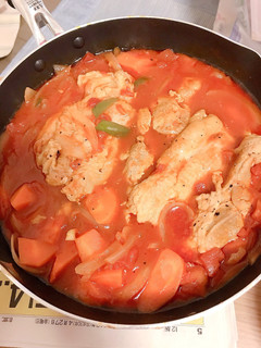 簡単!冷凍鶏肉のトマト煮込み-レシピのメイン写真