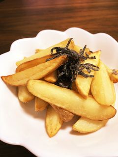 じゃがいもの素揚げ(フライドポテト)-レシピのメイン写真