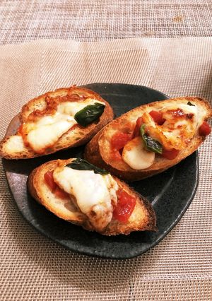 残りトマト缶でイタリアーンバゲットースト-レシピのメイン写真