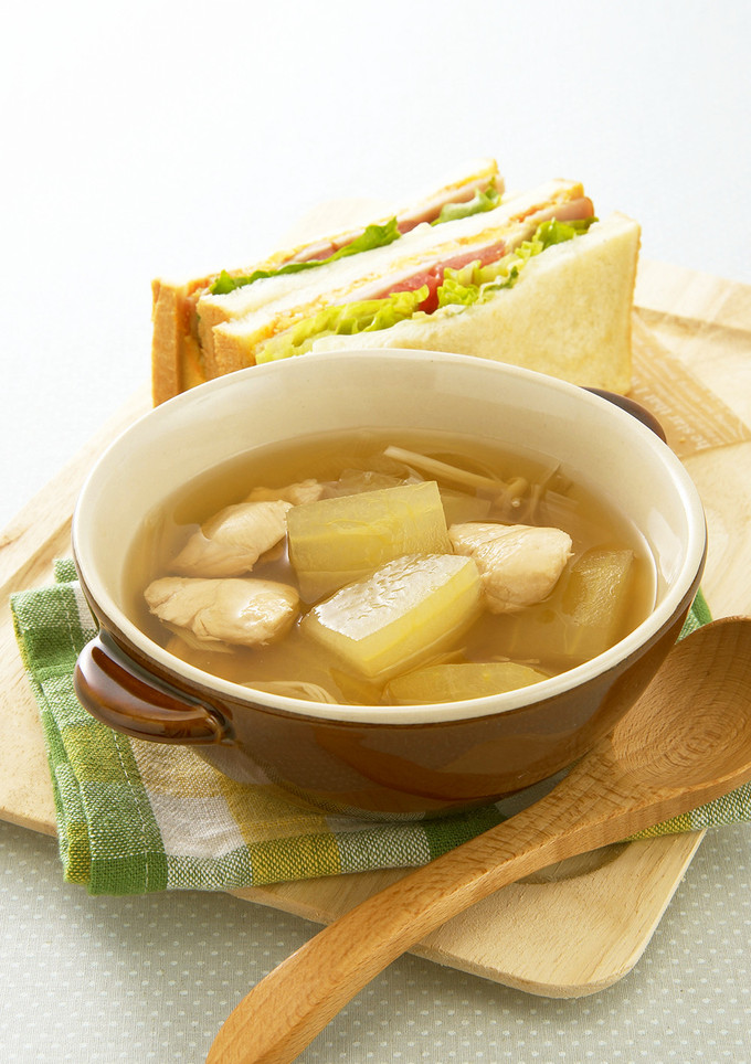 あっさりおいしい「冬瓜とささみのスープ」-レシピのメイン写真