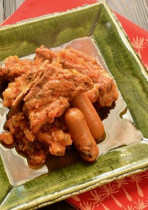 骨つき肉とソーセージの香味野菜煮込み-レシピのメイン写真