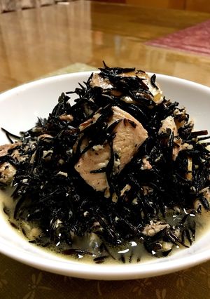 簡単♪ぱくぱく必至のひじきサラダ♪-レシピのメイン写真
