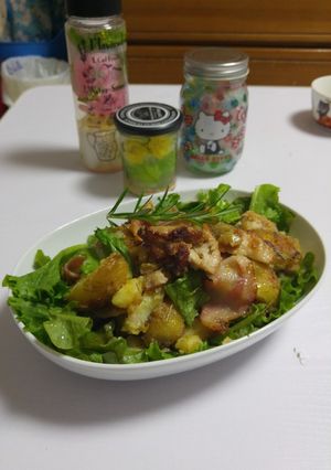 鶏肉とジャガイモのローズマリー炒めサラダ-レシピのメイン写真
