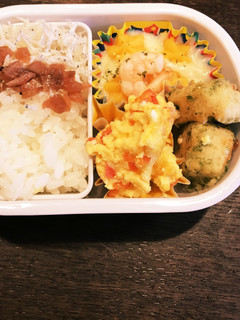 こどものお弁当 野菜 パプリカ卵焼き-レシピのメイン写真