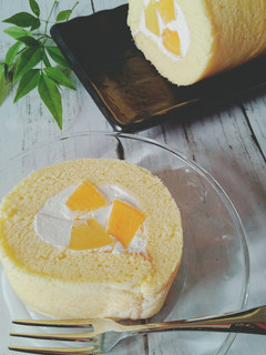 黄桃のロールケーキ-レシピのメイン写真