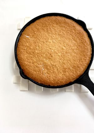スキレットで！ぐりとぐらのカステラ-レシピのメイン写真
