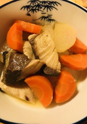 ブリ大根+●ブリ切り身と薄切り根菜の甘煮-レシピのメイン写真