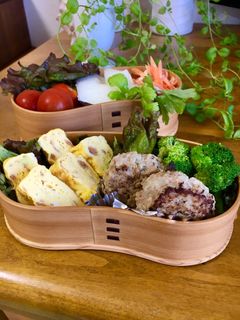 梅干し果肉の卵焼きワッパお弁当-レシピのメイン写真