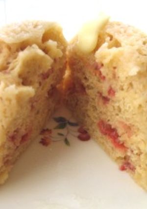 レンジでフレッシュイチゴの蒸しケーキ-レシピのメイン写真