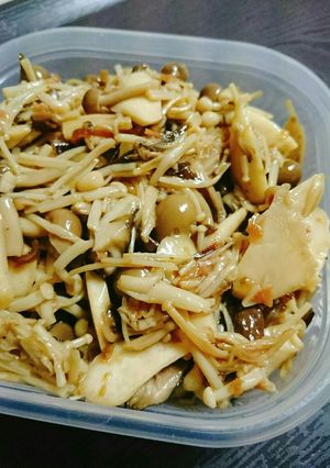.きのこだらけの塩昆布梅肉炒め:)-レシピのメイン写真
