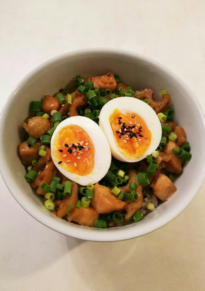 半熟玉子ととり肉のきんぴられんこん丼-レシピのメイン写真