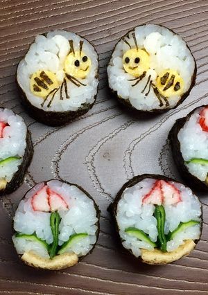 寿司型・模様巻き(野花とミツバチ)-レシピのメイン写真