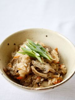 シンプルごはん【舞茸の炊き込みご飯】-レシピのメイン写真
