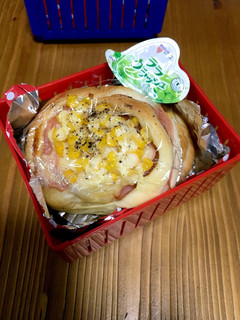 中学生女子 ハムコーンマヨパン弁当-レシピのメイン写真