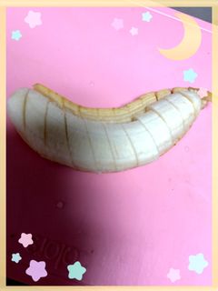 バナナの切り方(まな板は汚れないよ)-レシピのメイン写真