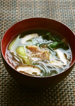 青菜とベーコンの具だくさんお吸い物-レシピのメイン写真