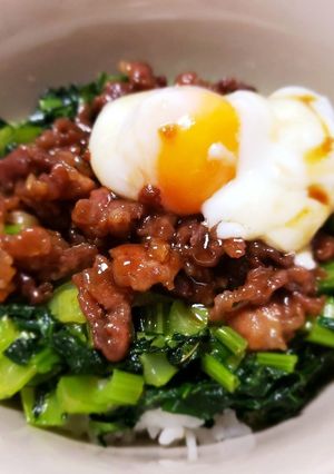 甘辛肉の温玉とろ～り丼-レシピのメイン写真