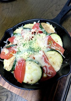 ズッキーニとトマトのチーズ焼き-レシピのメイン写真