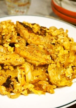 ご飯やビールのお供に♪鶏のエスニック炒め-レシピのメイン写真