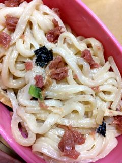 梅とマヨネーズで松茸風味のおうどん-レシピのメイン写真