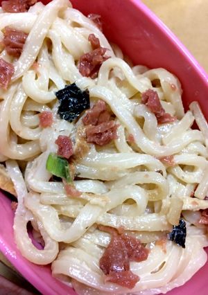 梅とマヨネーズで松茸風味のおうどん-レシピのメイン写真