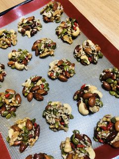 卵白一つ使い切りのナッツクッキー-レシピのメイン写真