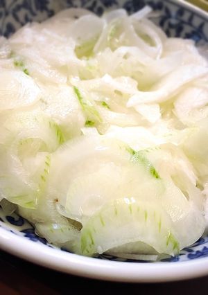 かんたん酢で新玉と長芋のサッパリサラダ-レシピのメイン写真