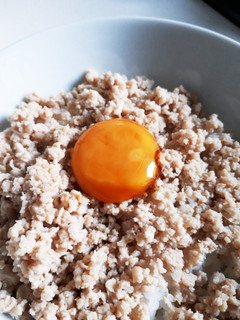 簡単 箸が止まらないふっくら鶏のそぼろ丼-レシピのメイン写真