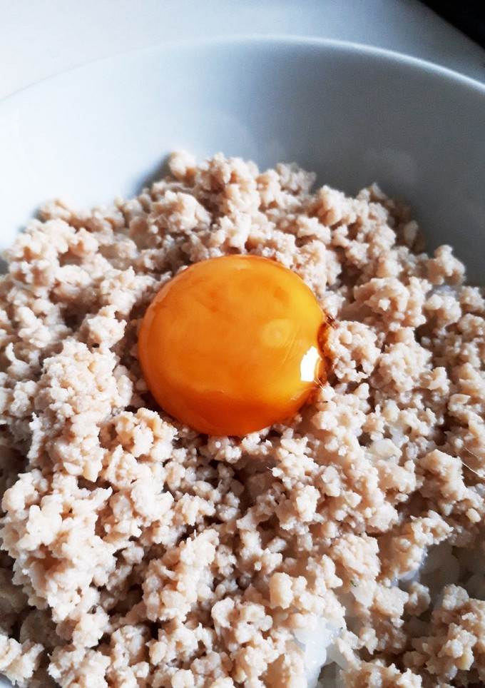 簡単　箸が止まらないふっくら鶏のそぼろ丼-レシピのメイン写真