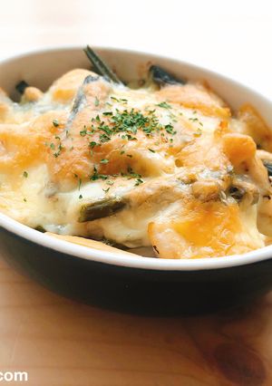 サラチキとわらびのチーズグリル-レシピのメイン写真