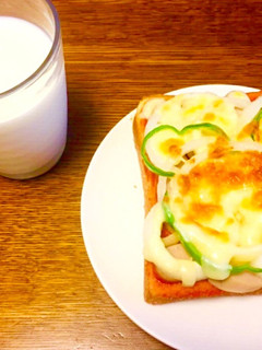 簡単朝ごはん!!!ピザトースト♪-レシピのメイン写真
