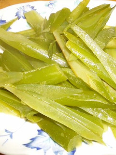 生めかぶの茎のきんぴら-レシピのメイン写真