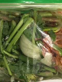 私流、冷凍クズ野菜のスープストック-レシピのメイン写真