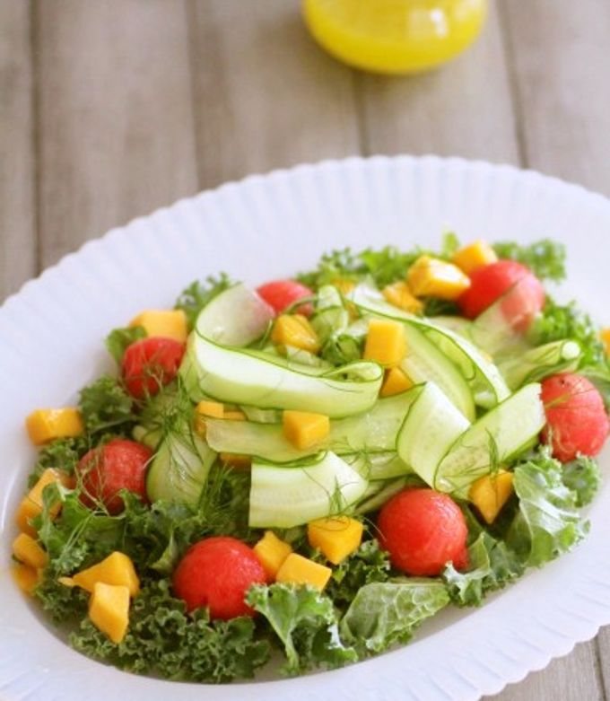 ケールと夏果実のサラダ by 勇気凛りん岸田夕子 【クックパッド】 簡単