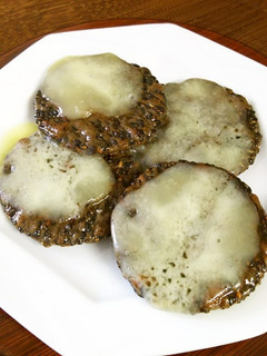 簡単おつまみ!胡麻せんべいチーズ-レシピのメイン写真