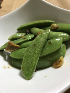 スナップエンドウのアンチョビ炒め-レシピのメイン写真