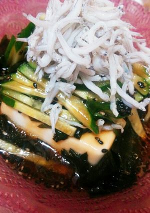 変わります。豆腐とワカメのサラダ-レシピのメイン写真