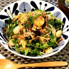 รูปของ 簡単ランチ♡鯖水煮缶でそのまま鯖どーん