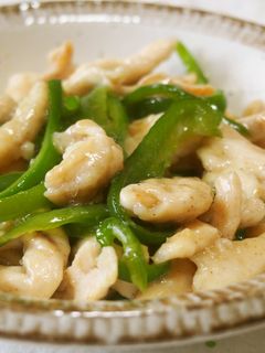 胸肉とピーマンの塩炒め♪とろっと食感♪-レシピのメイン写真