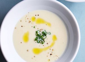 ビシソワーズ（じゃがいもの冷たいスープ-レシピのメイン写真