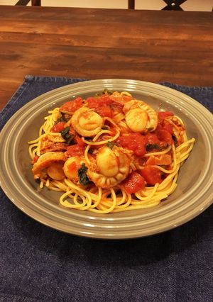 ホタテとほうれん草のトマトパスタ-レシピのメイン写真