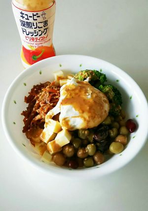 豆と野菜とチーズのピリ辛ベジボウル-レシピのメイン写真